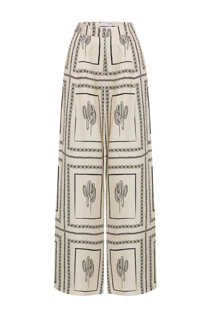 A Vintage Style Trousers with Delicate Timeless Details