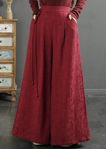 Effortlessly Elegant Pants with a Timeless Design