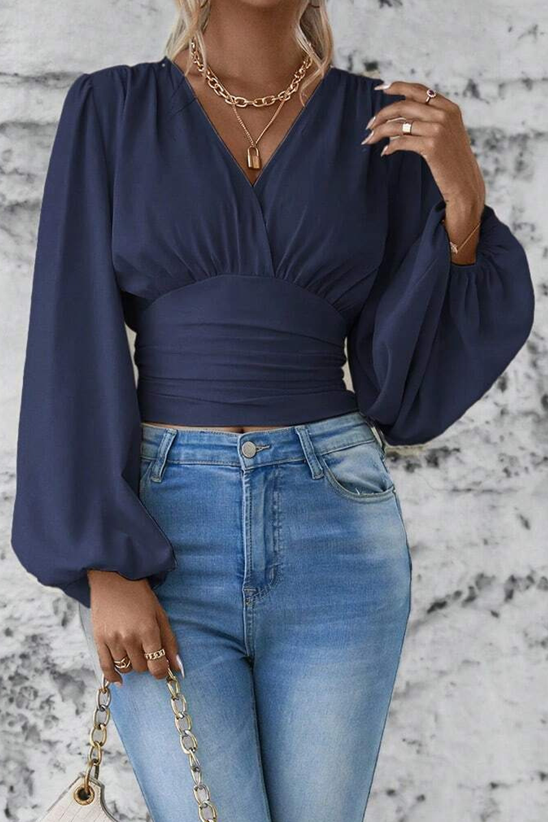 Beautifully Finished Top in a Timeless Design