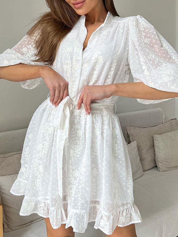 Effortlessly Elegant Dress with a Timeless Design