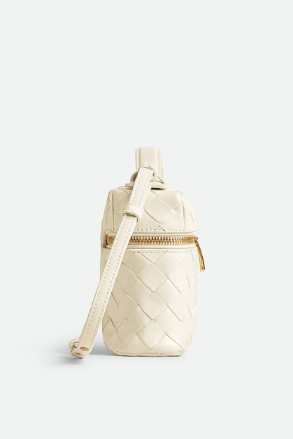 Classic Vintage Bag with a Flattering Fit