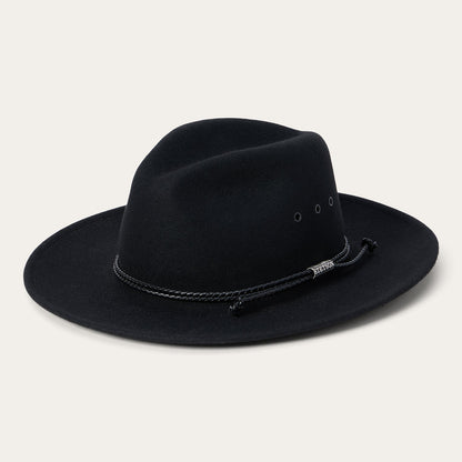 Sophisticated Garment with a Clean Classic Look