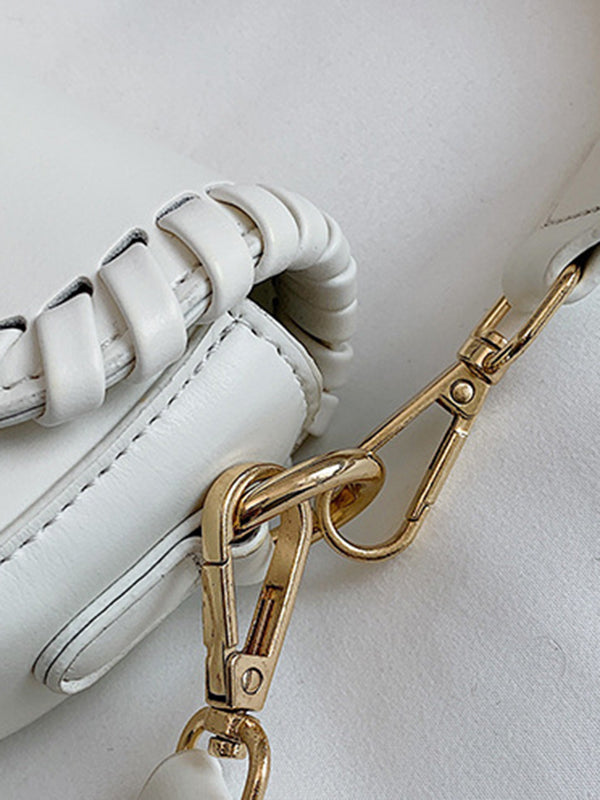 Well Tailored Bag with a Graceful Silhouette