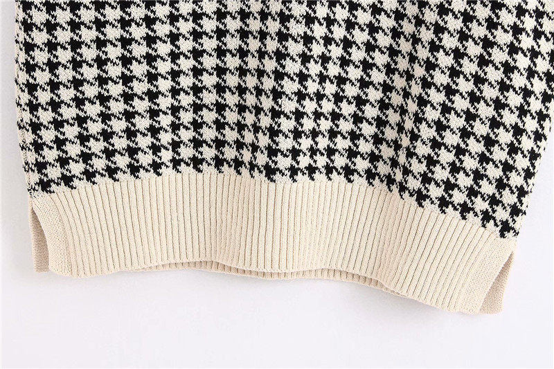Beautifully Finished Coat in a Timeless Design