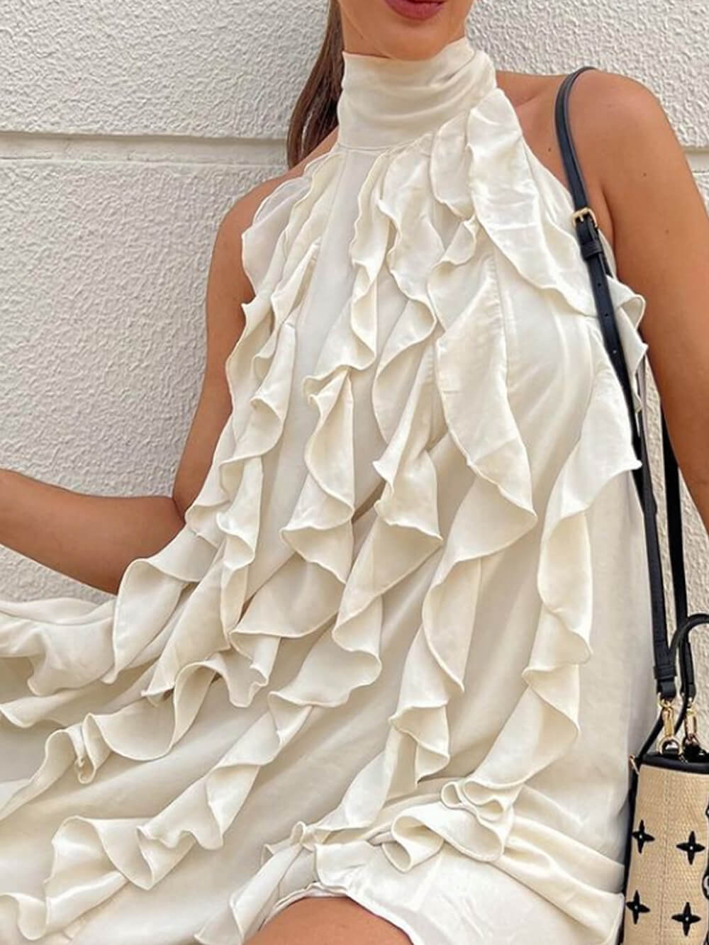 Beautifully Crafted Dress in a Classic Style