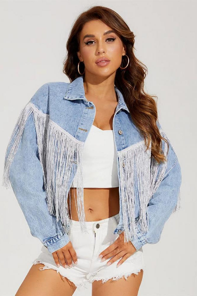 Effortlessly Elegant Jacket with a Timeless Design