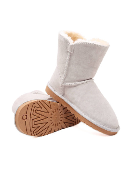 Polished Boots with an Effortless Classic Look