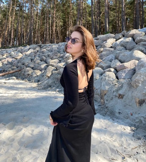 Beautifully Crafted Dress in a Classic Style