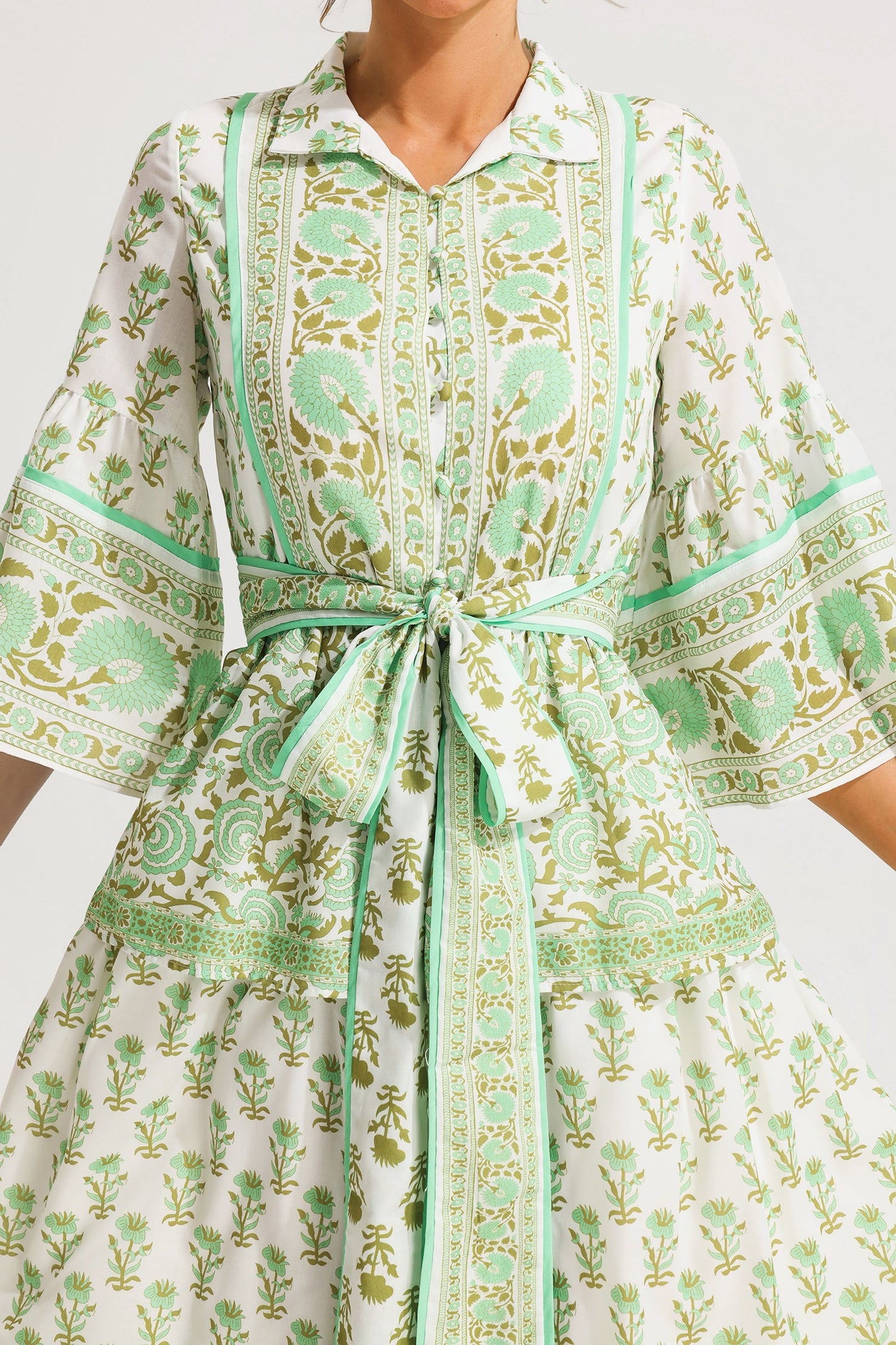 Beautifully Crafted Dress in a Classic Style