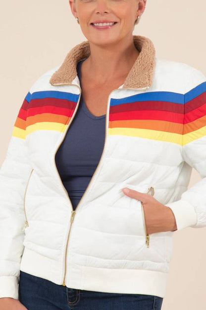 Well Tailored Jacket with a Graceful Silhouette