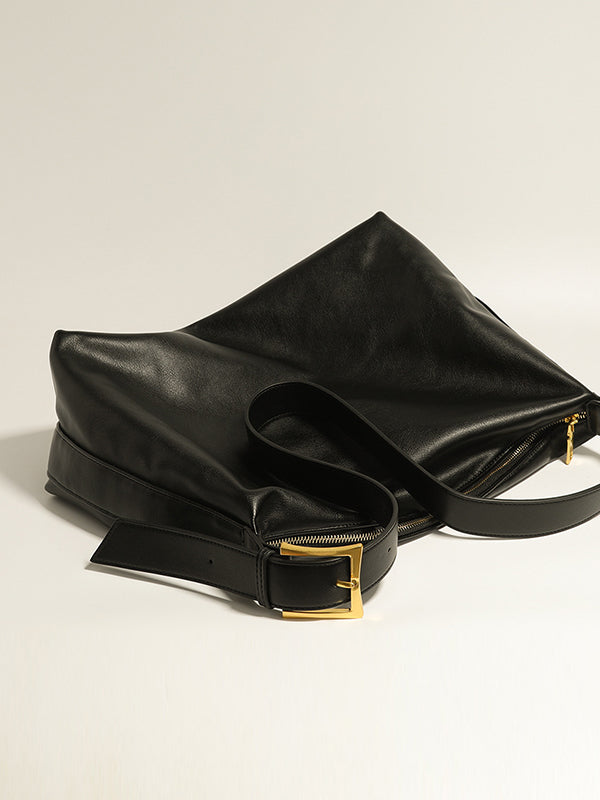 Polished Bag with an Effortless Classic Look