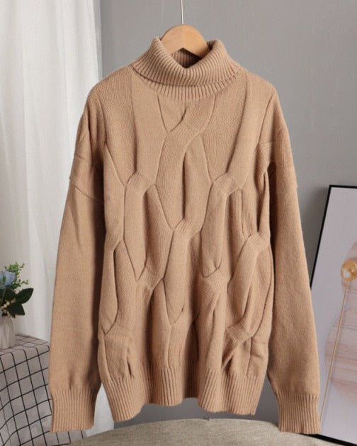 Effortlessly Elegant Sweater with a Timeless Design