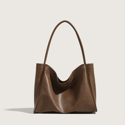 Beautifully Finished Bag in a Timeless Design