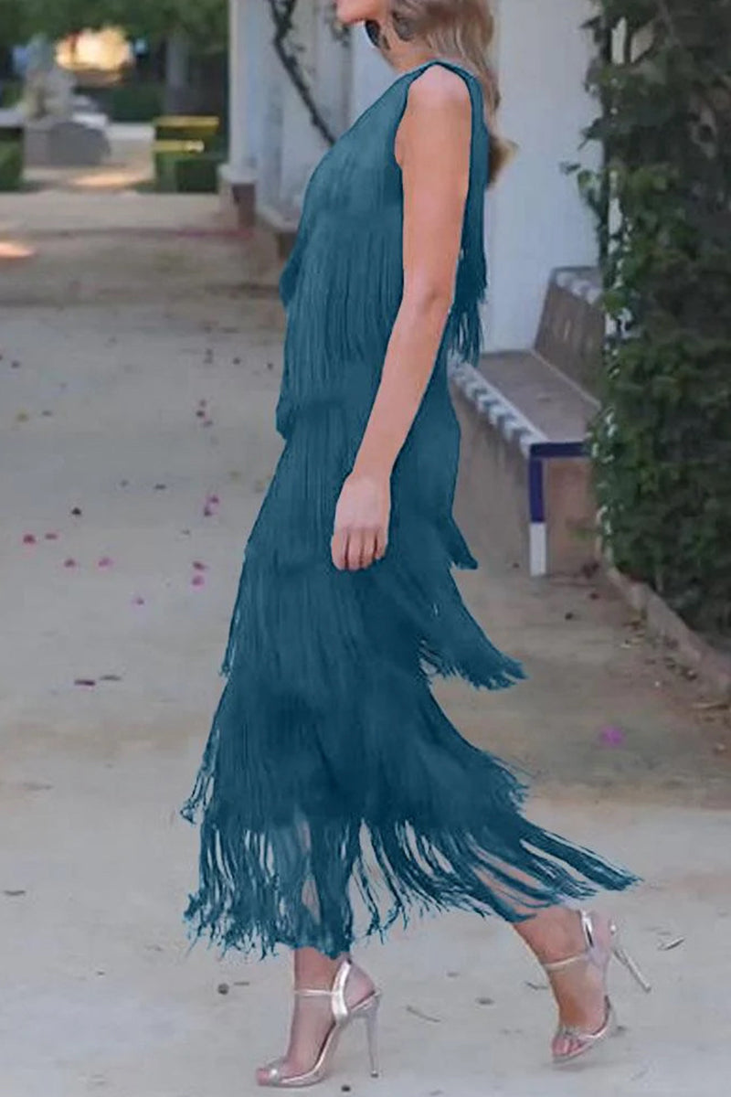 Gracefully Styled Dress for Any Occasion