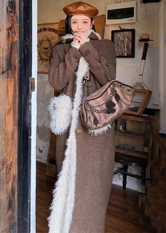 Gracefully Styled Coat for Any Occasion