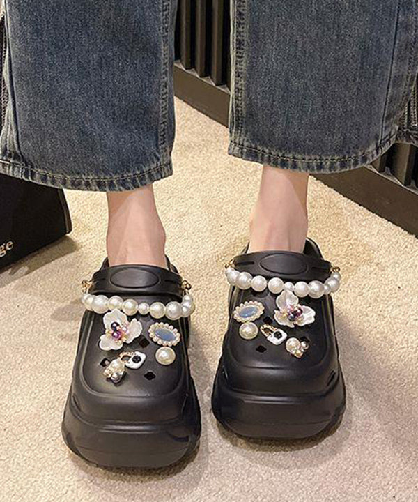 Beautifully Finished Sandals in a Timeless Design