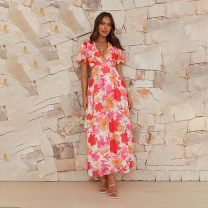 Gracefully Styled Dress for Any Occasion