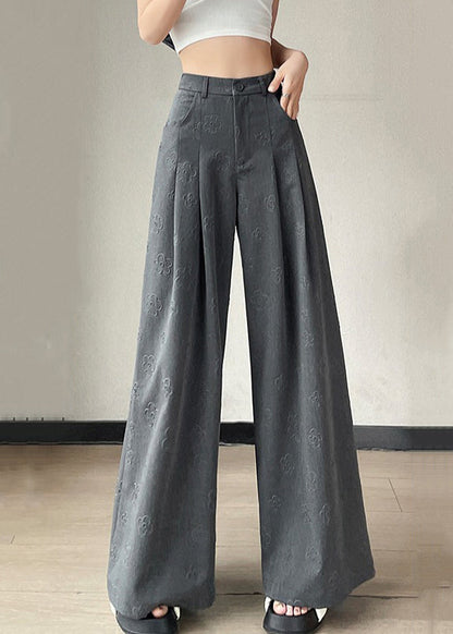 Effortlessly Elegant Pants with a Timeless Design