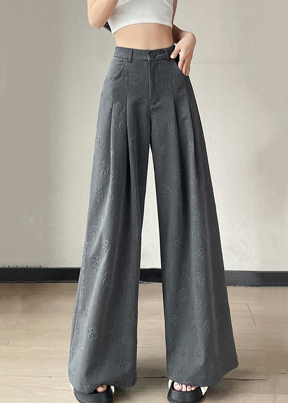 Effortlessly Elegant Pants with a Timeless Design