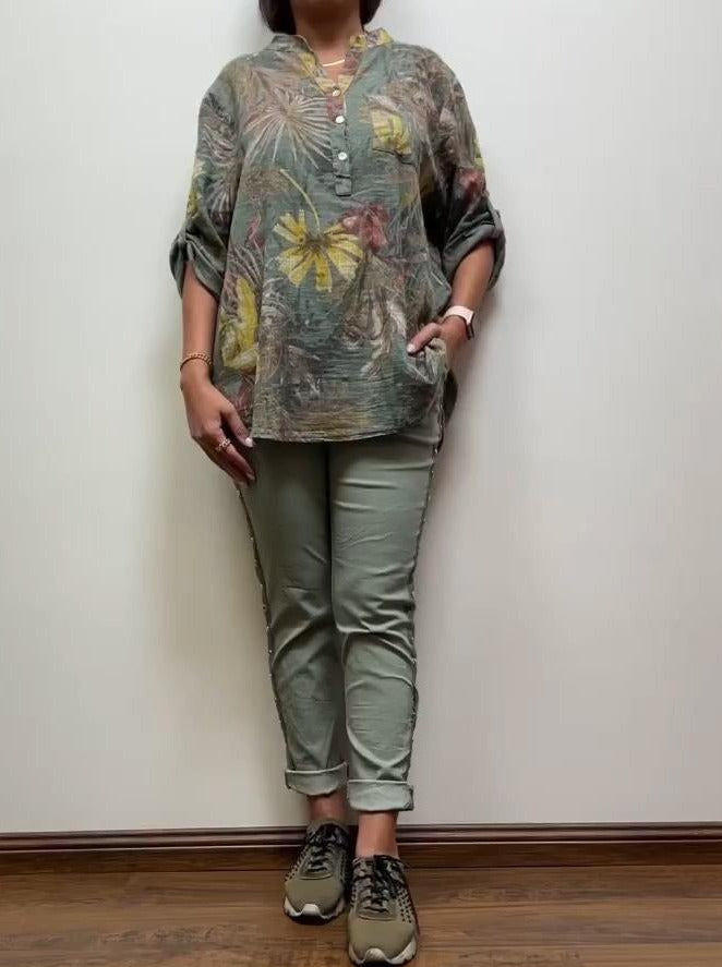 Classic Vintage Trousers with a Flattering Fit