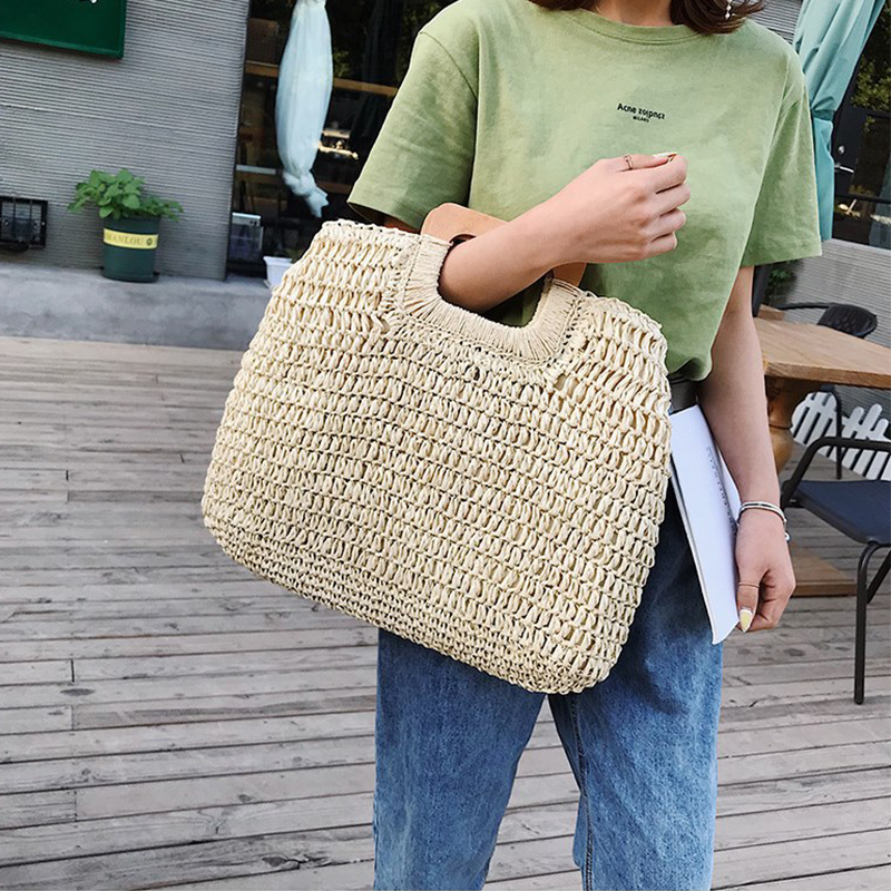 Sophisticated Bag with a Clean Classic Look