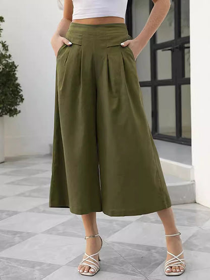 Classic Vintage Pants with a Flattering Fit