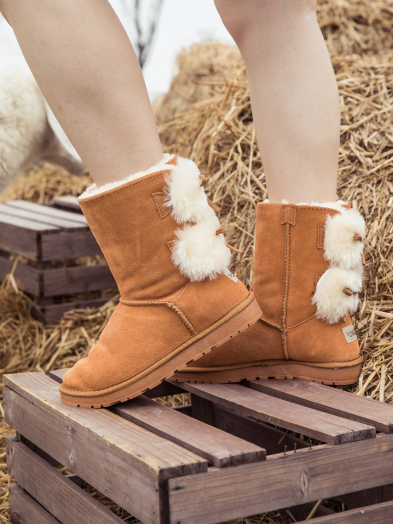 Polished Boots with an Effortless Classic Look
