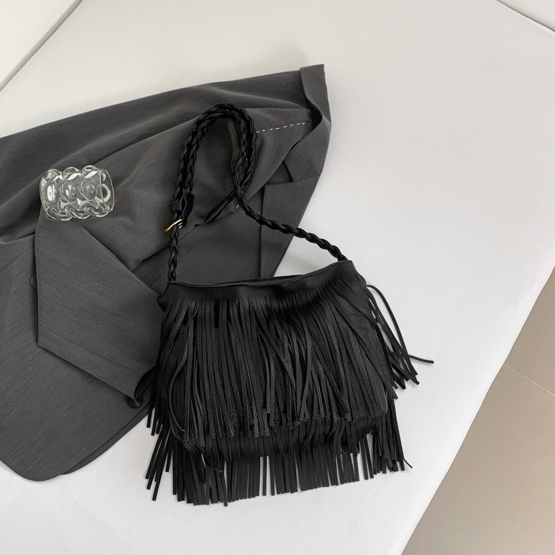 Beautifully Finished Bag in a Timeless Design