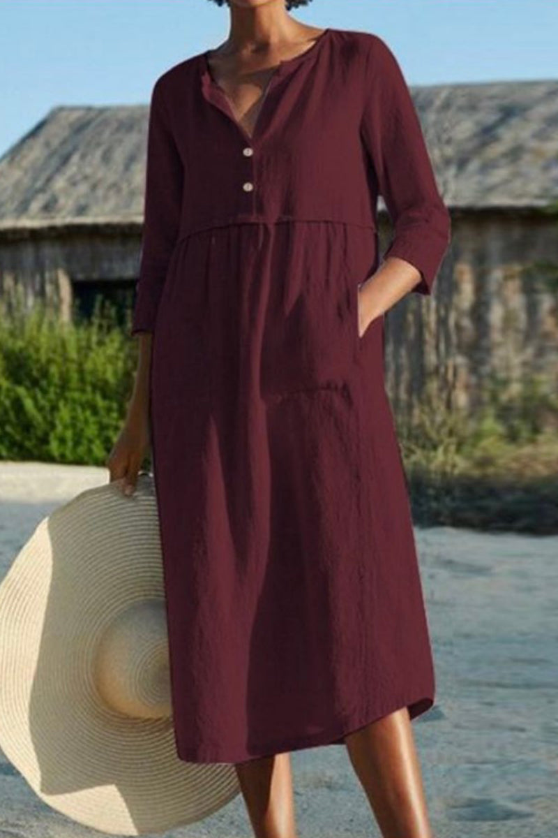 Classic Vintage Dress with a Flattering Fit
