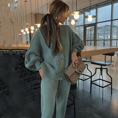 Classic Vintage Cardigan with a Flattering Fit