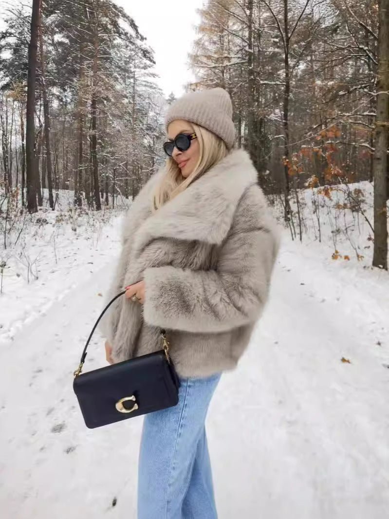 Sophisticated Coat with a Clean Classic Look
