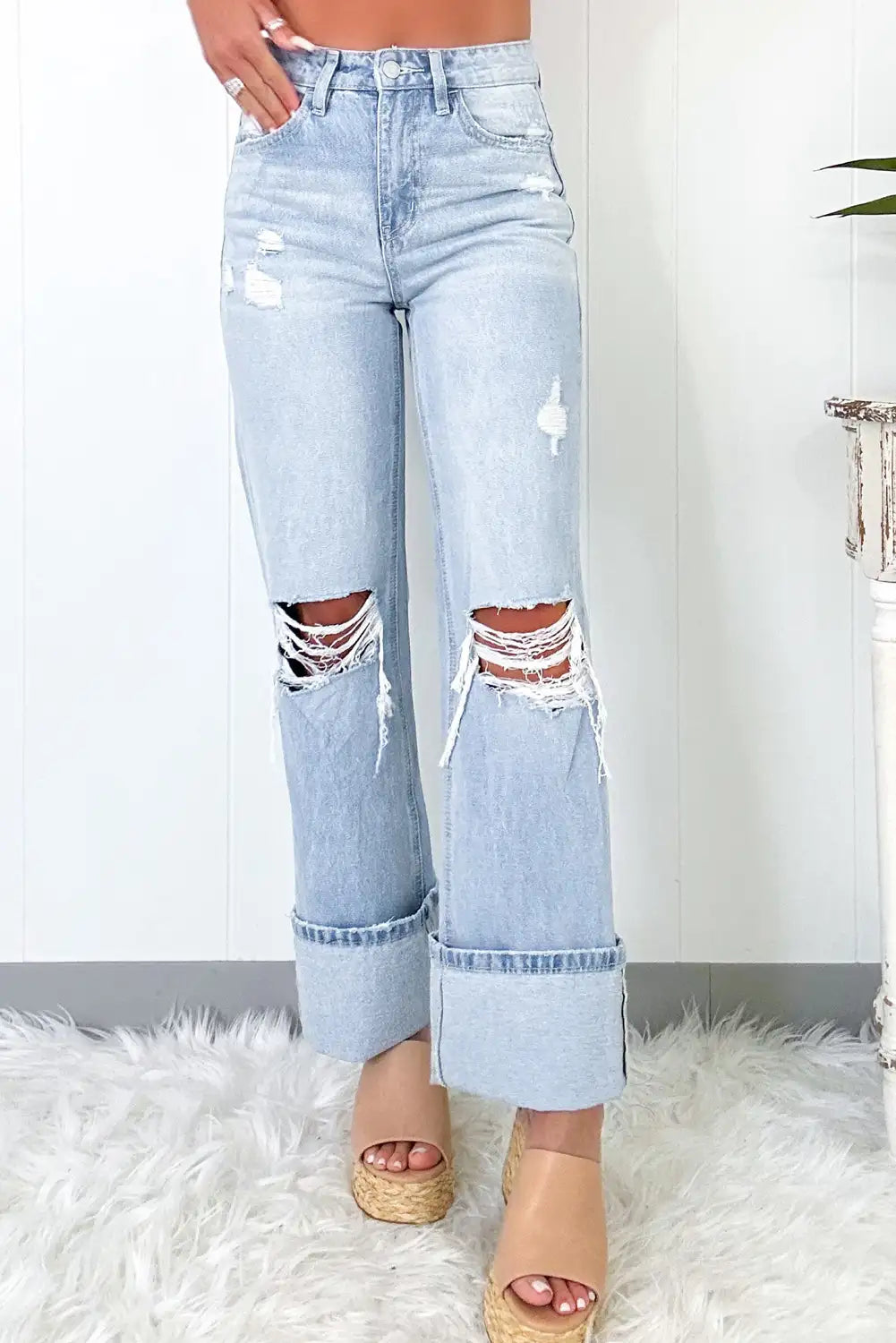 Gracefully Styled Garment for Any Occasion