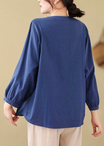 Beautifully Crafted Blouse in a Classic Style