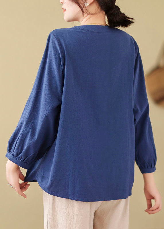 Beautifully Crafted Blouse in a Classic Style