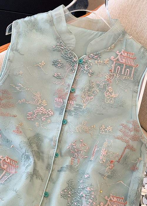 Beautifully Finished Coat in a Timeless Design