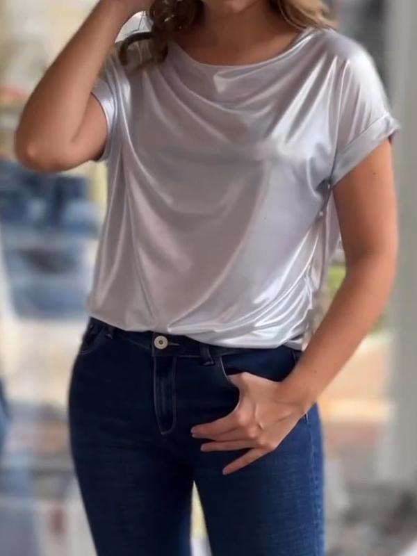 Beautifully Finished Top in a Timeless Design