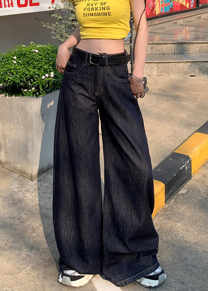 Well Tailored Pants with a Graceful Silhouette