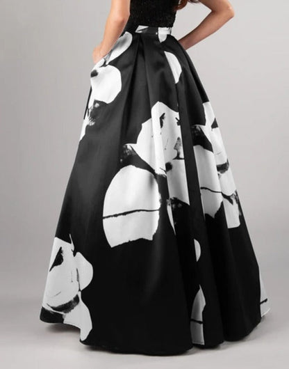 Effortlessly Elegant Garment with a Timeless Design