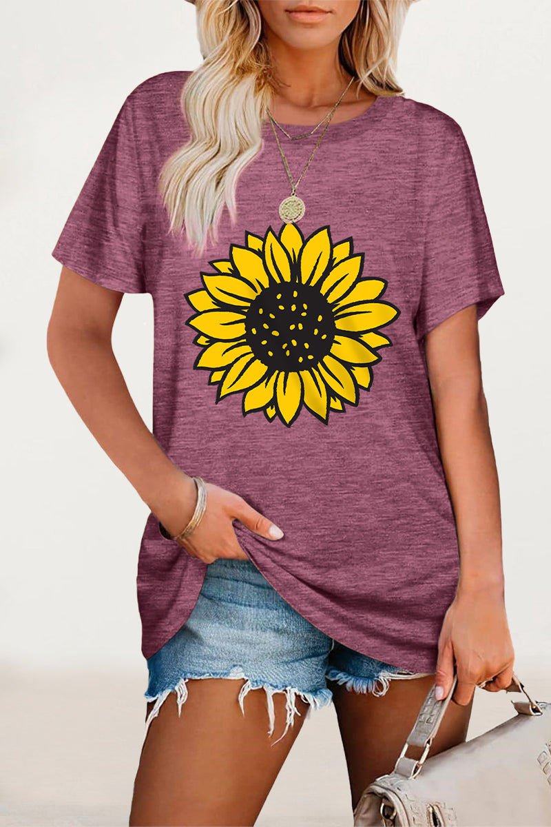 Effortlessly Elegant T-Shirt with a Timeless Design