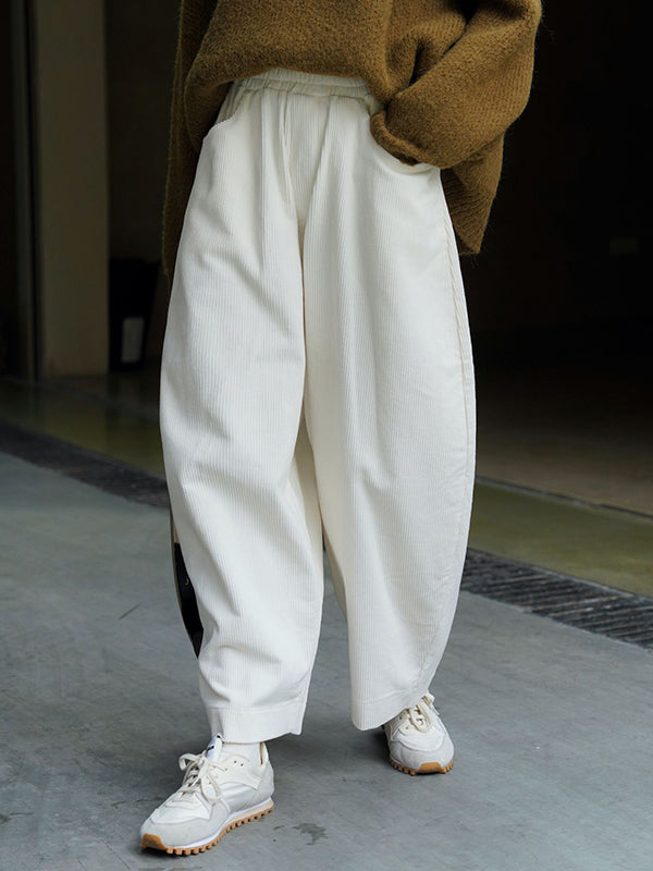 Effortlessly Elegant Pants with a Timeless Design