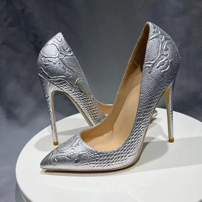 Well Tailored Shoes with a Graceful Silhouette