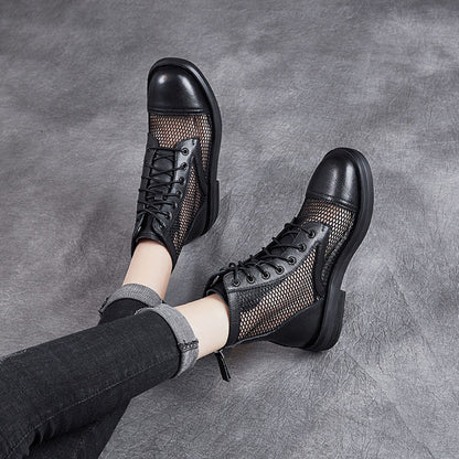 Well Tailored Boots with a Graceful Silhouette