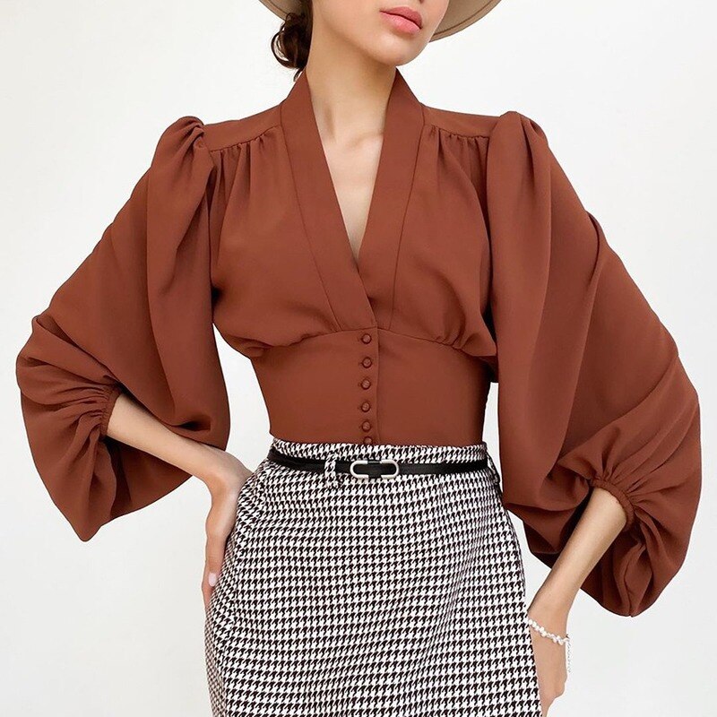 Sophisticated Blouse with a Clean Classic Look