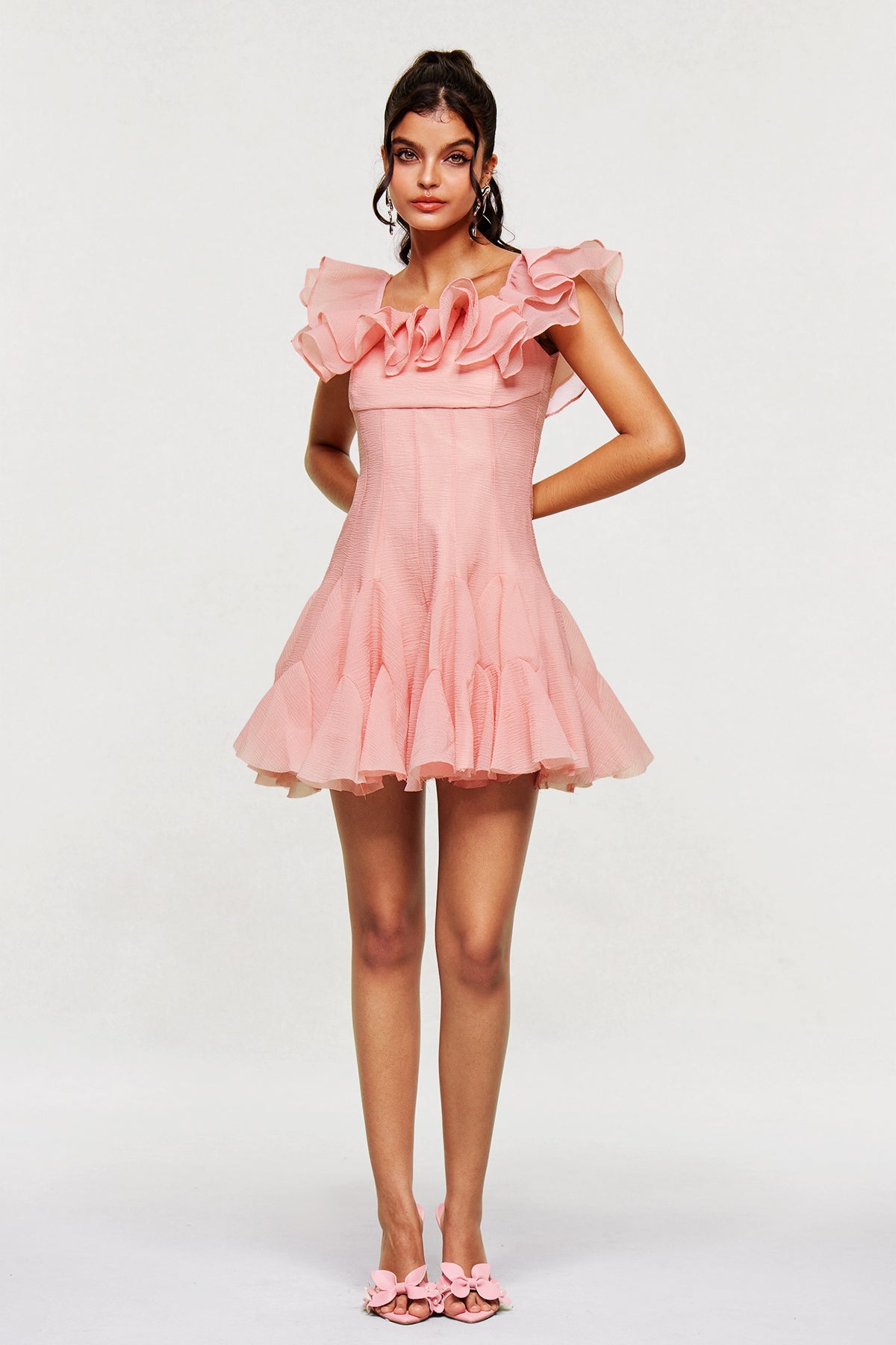Beautifully Crafted Dress in a Classic Style