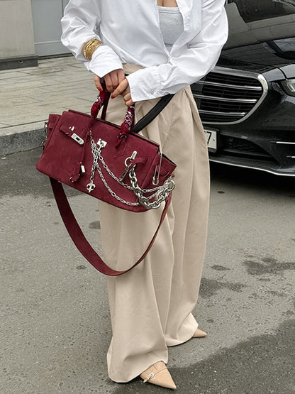 Effortlessly Elegant Trousers with a Timeless Design