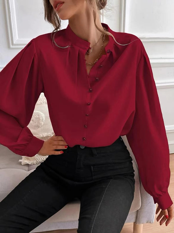 Well Tailored Blouse with a Graceful Silhouette