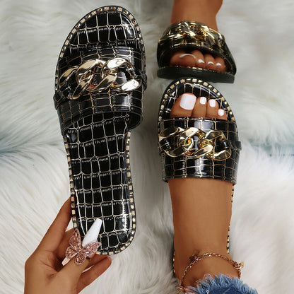 Effortlessly Elegant Sandals with a Timeless Design