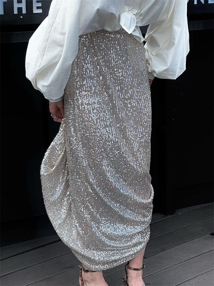 Beautifully Finished Garment in a Timeless Design