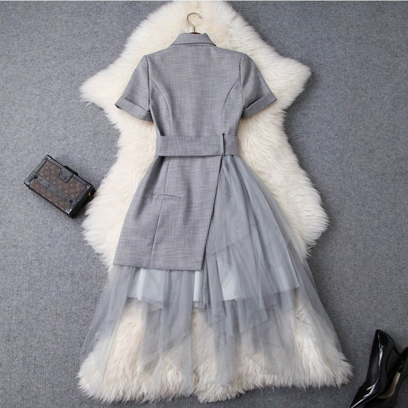 Beautifully Crafted Dress in a Classic Style