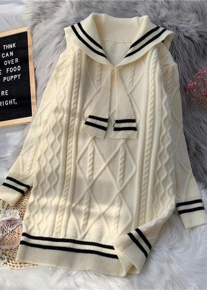 Classic Vintage Sweater with a Flattering Fit
